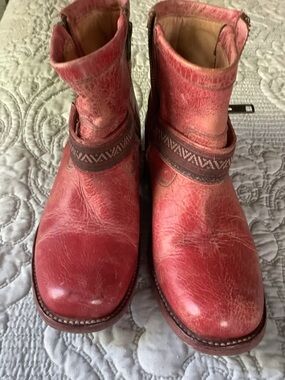 BED|STU Red Leather Ankle Boots with Embroidered Strap